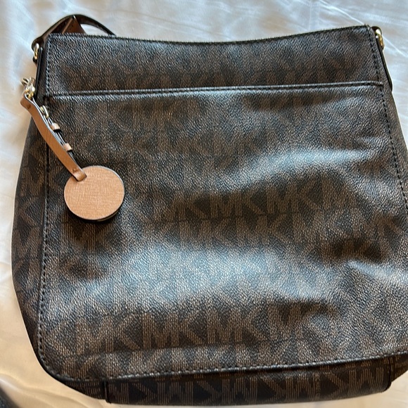 Michael Kors bag - Picture 2 of 3